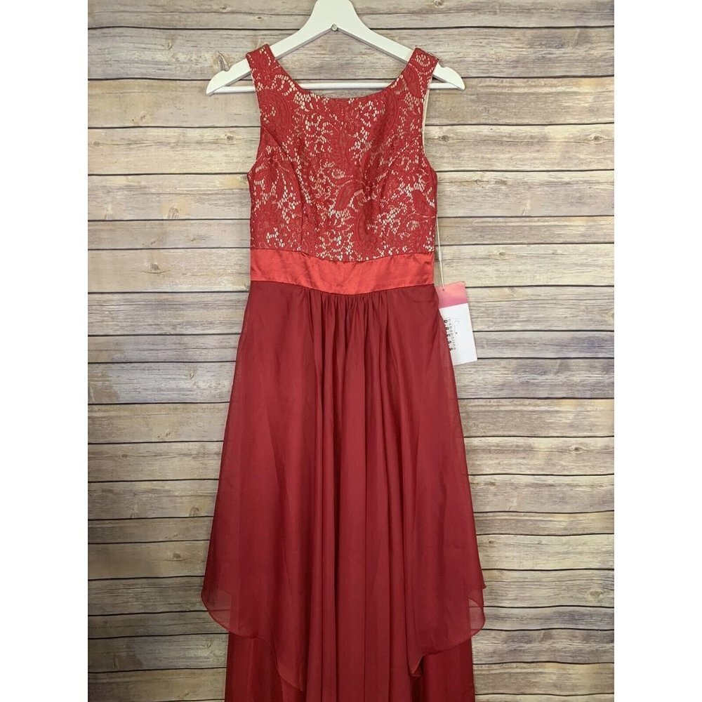 Babyonlinedress NWT Size 4 Formal Dress Red Layered Lace Bodice Open Back